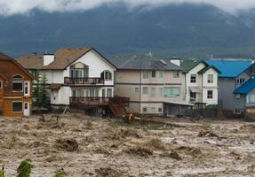 alberta flood resized 600