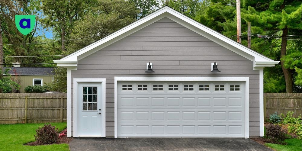 Parking-your-car-in-a-detached-garage-for-cheaper-car-insurance